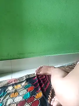 Monaleca-2's Live XXX Chat
