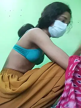 Monaleca-2's Live XXX Chat