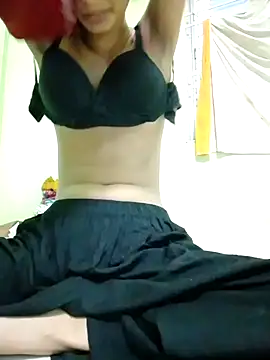Monaleca-2's Live XXX Chat