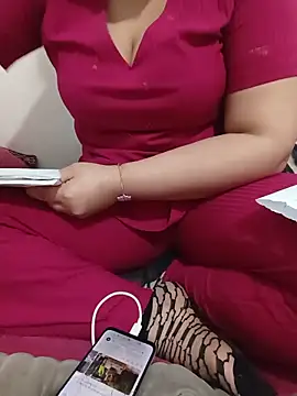Pharawla99fofo Adlı Modelin Web Kamerası Şovu