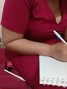 Pharawla99fofo Adlı Modelin Web Kamerası Şovu