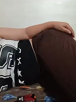 Pharawla99fofo's Live XXX Chat