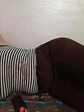 Pharawla99fofo's Live XXX Chat