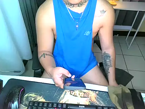 urhardfuckerAsiandaddy: вебкам-шоу