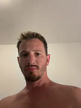 Oliverhnt webkamerás műsora