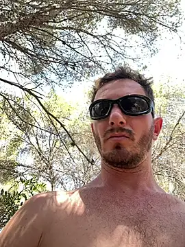 Oliverhnt Webcam Show