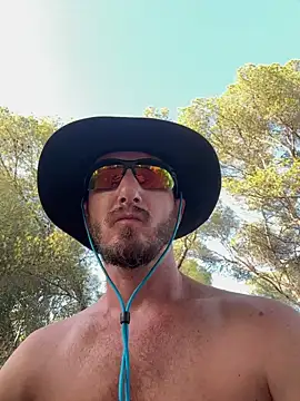 Oliverhnt Show in webcam