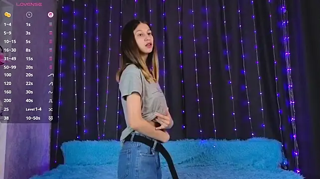 ChristiaHorde Adlı Modelin Canlı XXX Sohbeti