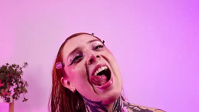mystikdollx Шоу с уебкамера