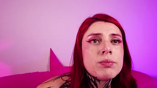 Webkamerová show mystikdollx