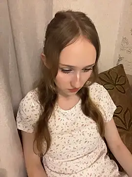 XXX chat uživo modela MeowyChans