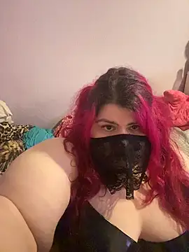 Lady_KitsuneBIG élő XXX-chatje