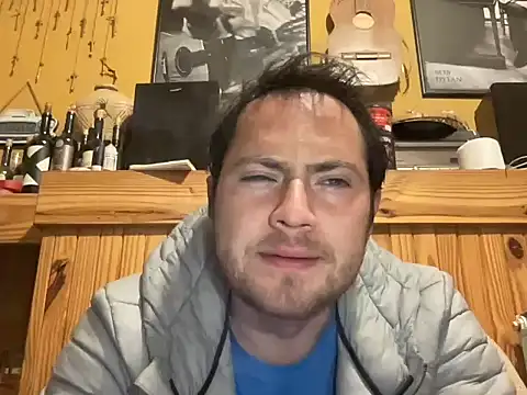 alecsgzz 在線直播表演