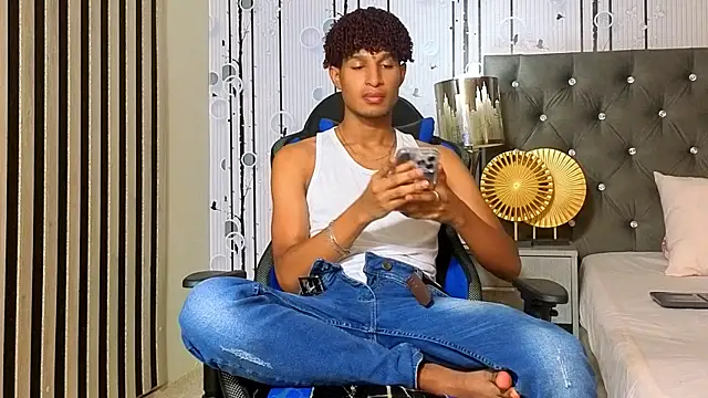 Alex_Bloom Adlı Modelin Web Kamerası Şovu