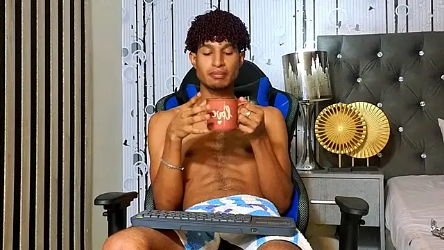 Alex_Bloom webcam show