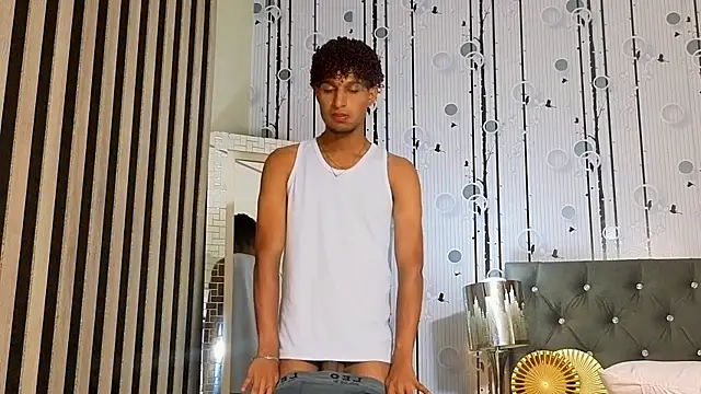 Alex_Bloom Adlı Modelin Web Kamerası Şovu