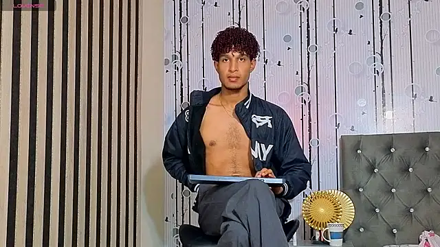 Alex_Bloom ওয়েবক্যাম শো
