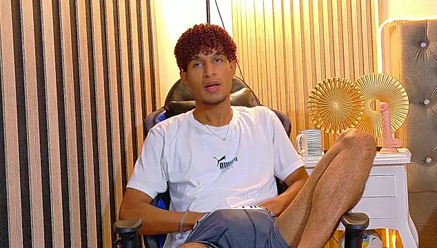Alex_Bloom Pertunjukan Webcam