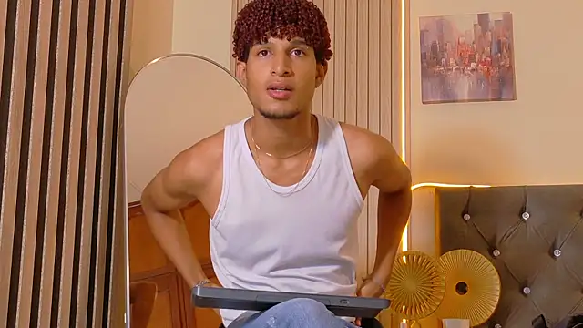 Alex_Bloom Show in webcam