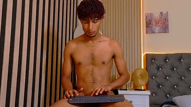 Alex_Bloom Show Webcam
