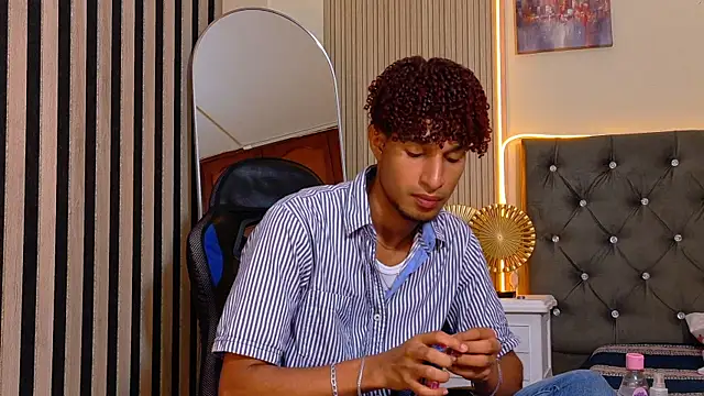 Alex_Bloom Show Webcam