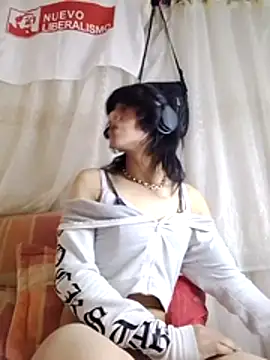 Show modela Liil_bunny na web-kameri
