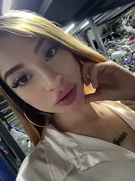 غرفة دردشة Jessy_Queen المباشرة
