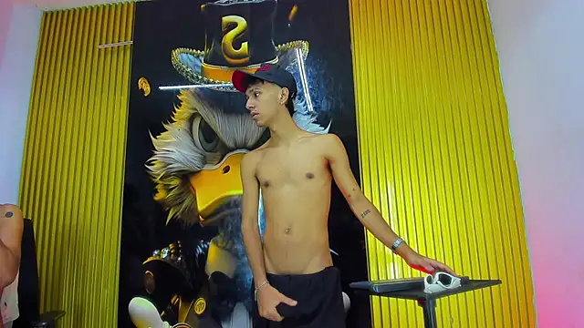 Show de webcam de Guys_Latino_Hot