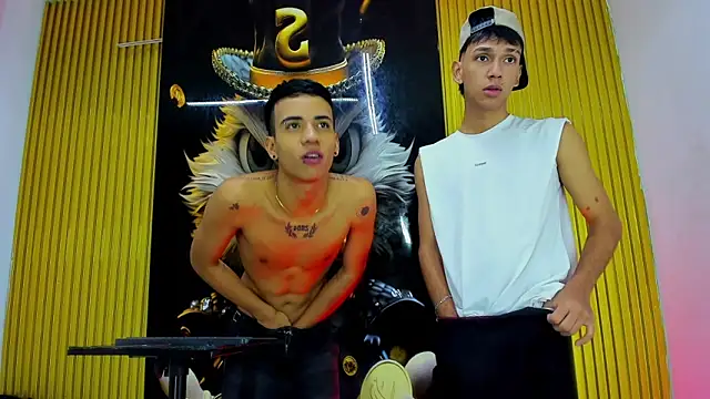 Guys_Latino_Hot's Webcam Show