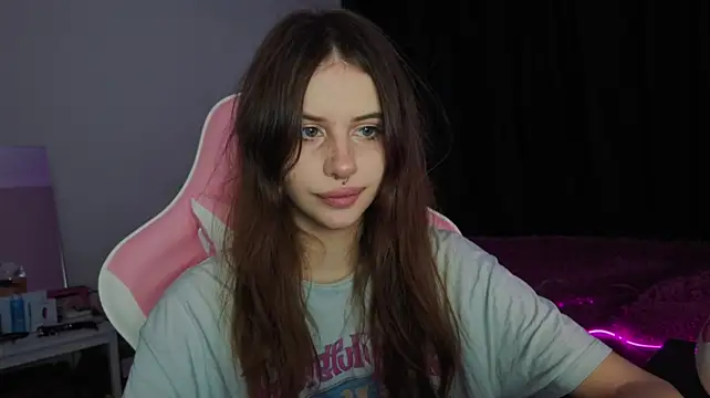 Webkamerová show evvaavve