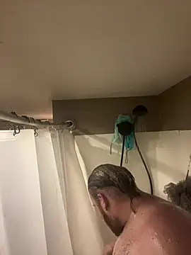 Bigfarmdaddy69 Show in webcam