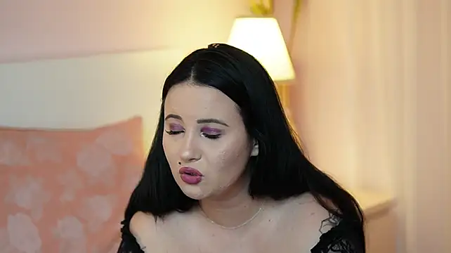 צ'אט XXX בשידור חי של AdelineMoon