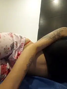 XXX chat uživo modela Deylo_C