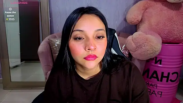 lia_harper_t Chat XXX live