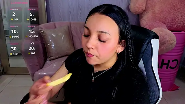 Онлайн чат XXX lia_harper_t