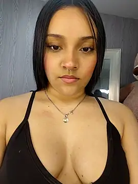 lia_harper_t live XXX chat
