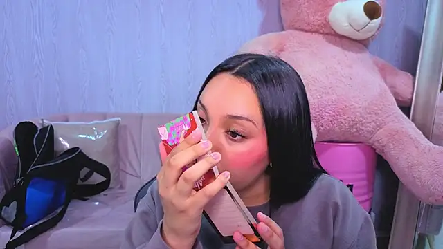 Онлайн чат XXX lia_harper_t