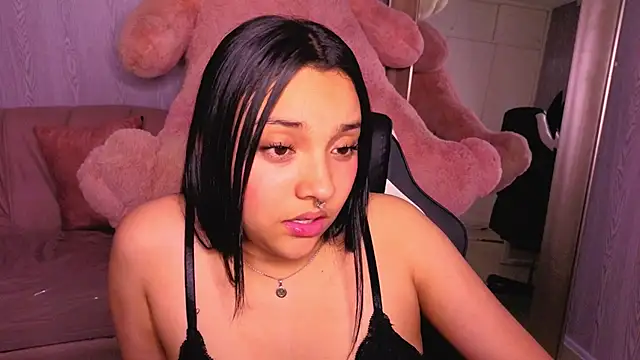 Chat +18 de lia_harper_t ao vivo