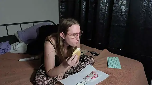 EXYevatell Show Webcam