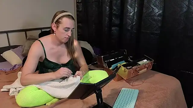 EXYevatell's Webcam Show