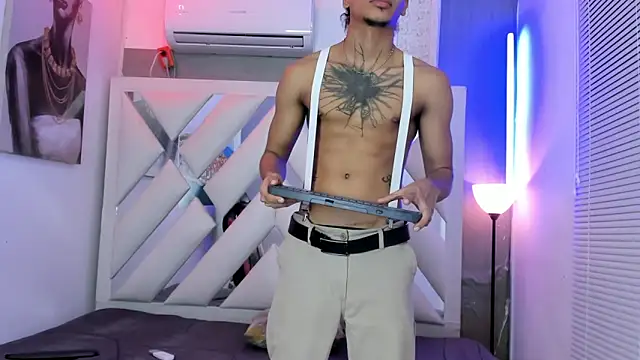kai_storm77 Webcamshow