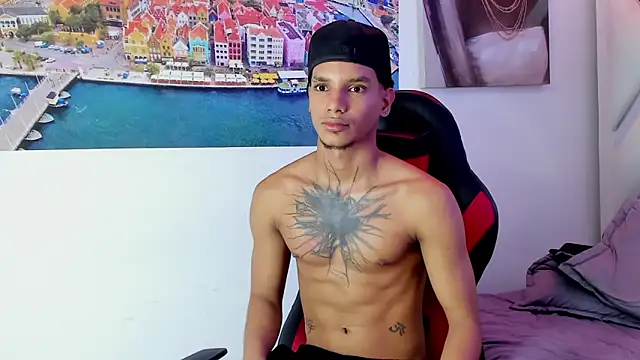 kai_storm77 webkamerás műsora