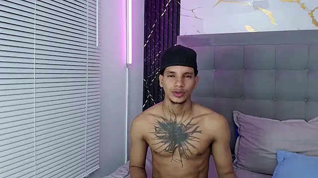 Show Webcam de kai_storm77