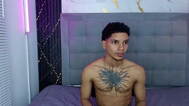 kai_storm77 Pertunjukan Webcam