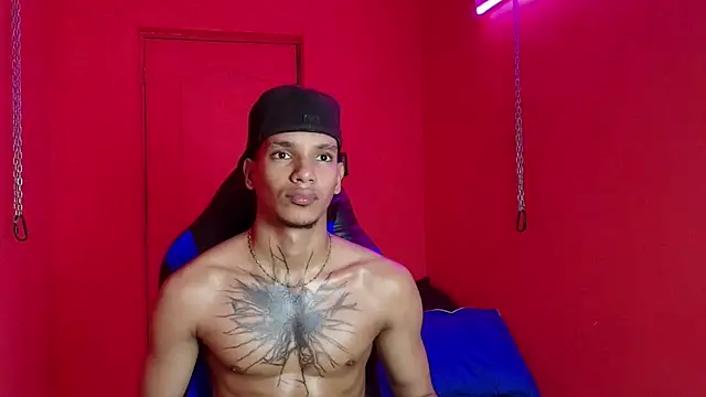 kai_storm77's Webcam Show