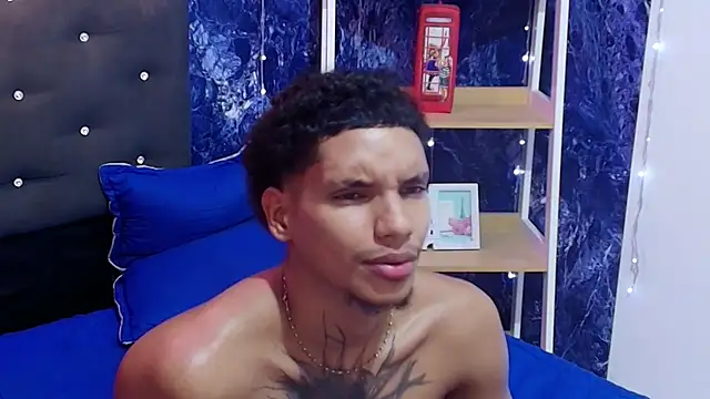 kai_storm77's Webcam Show