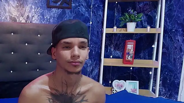 kai_storm77's Webcam Show