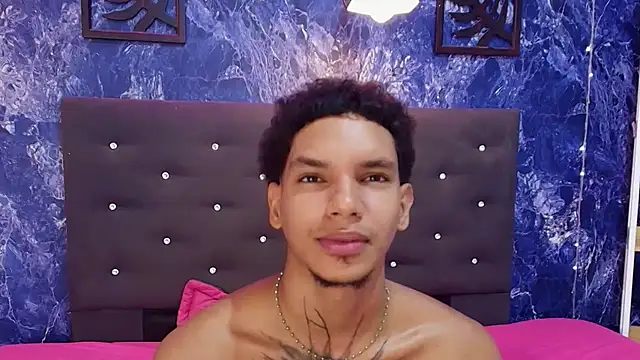 kai_storm77 Show Webcam