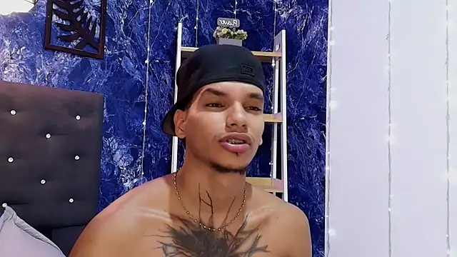 Show de webcam de kai_storm77