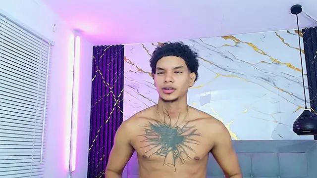 kai_storm77 Webcam show